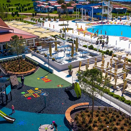 Arena Grand Kazela Homes Πάρκο διακοπών