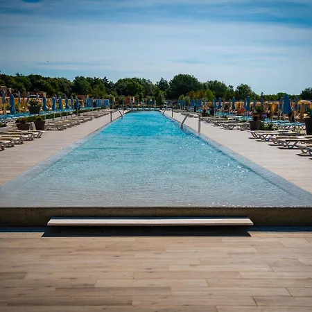 Arena Grand Kazela Homes 4*