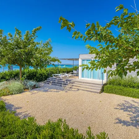 Arena Grand Kazela Homes 4* 梅杜林