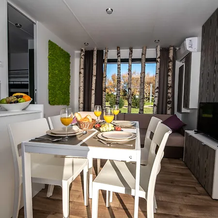 Holiday park Arena Grand Kazela Camping Homes