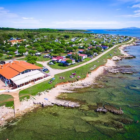 Πάρκο διακοπών Arena Grand Kazela Homes