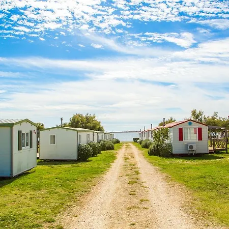 Arena Grand Kazela Homes 4*