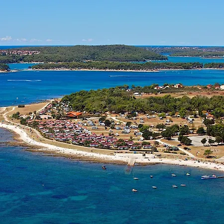 Πάρκο διακοπών Arena Grand Kazela Homes Μεντουλίν