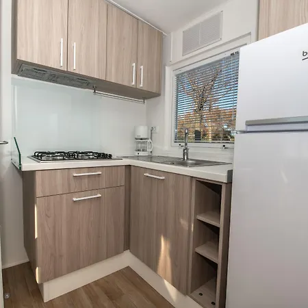 Arena Grand Kazela Homes פארק נופש מדולין