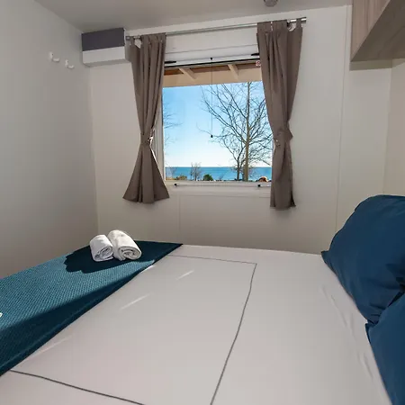 Arena Grand Kazela Homes منتزه العطل 4*