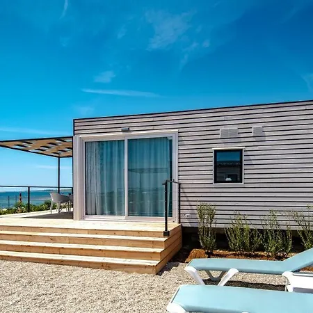 Arena Grand Kazela Homes 4*