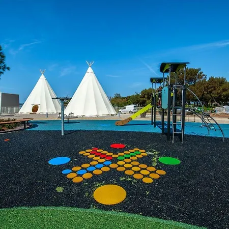 Ferienpark Arena Grand Kazela Homes 4*